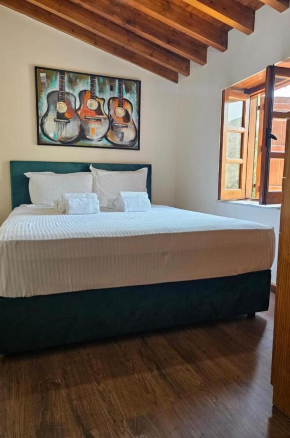 The Stonehouse Suites With Private Bath Spas 레메소스 외부 사진