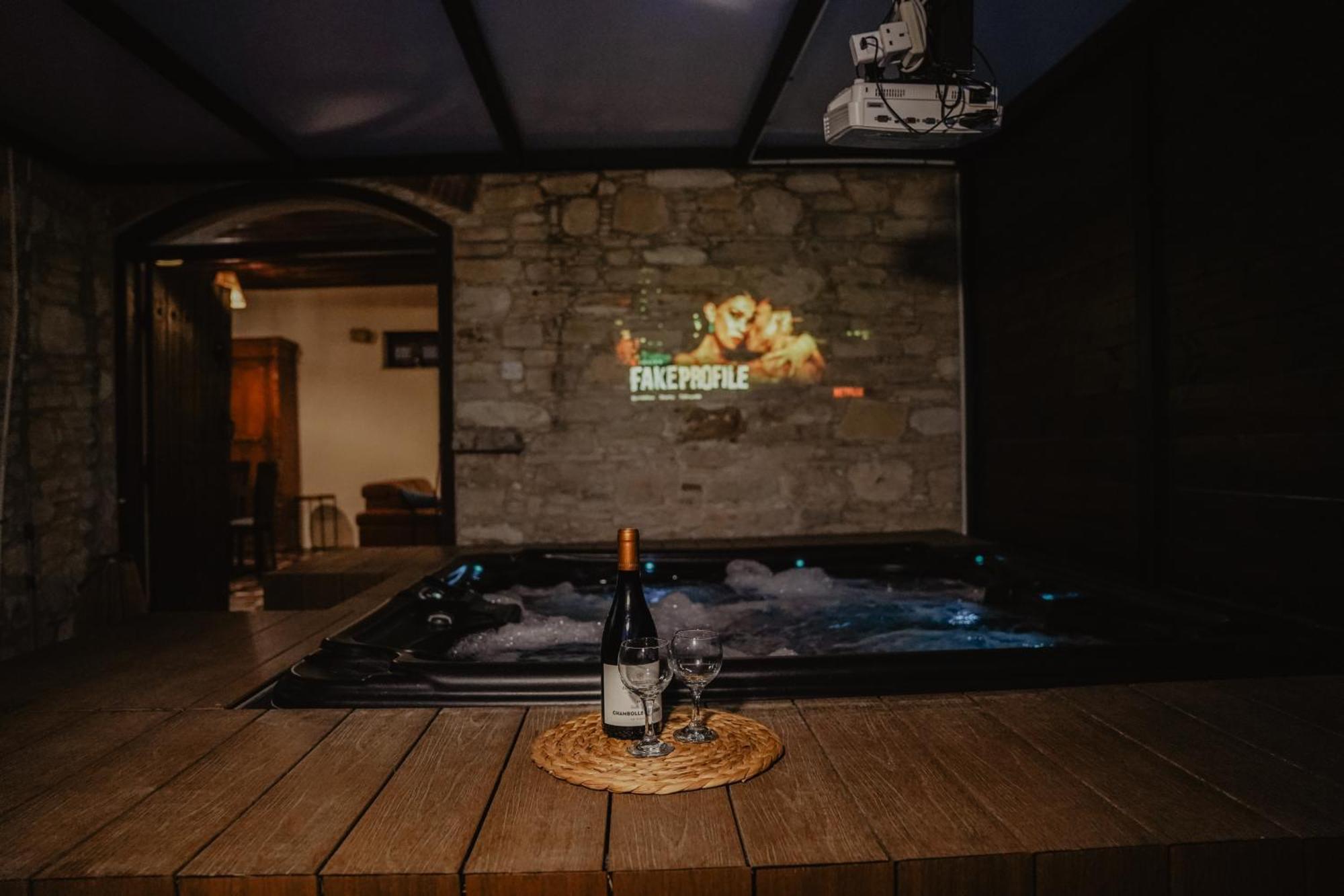 The Stonehouse Suites With Private Bath Spas 레메소스 외부 사진