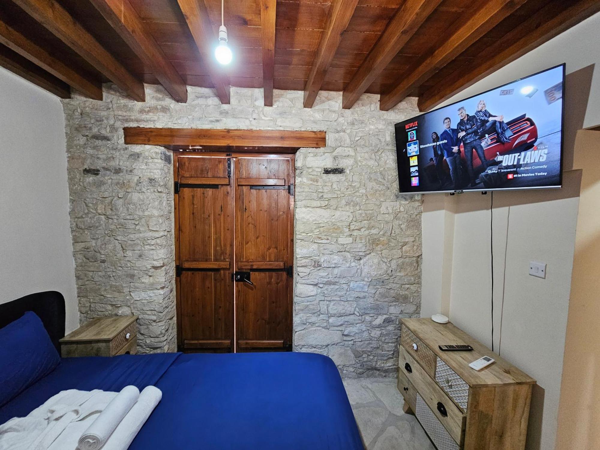 The Stonehouse Suites With Private Bath Spas 레메소스 객실 사진